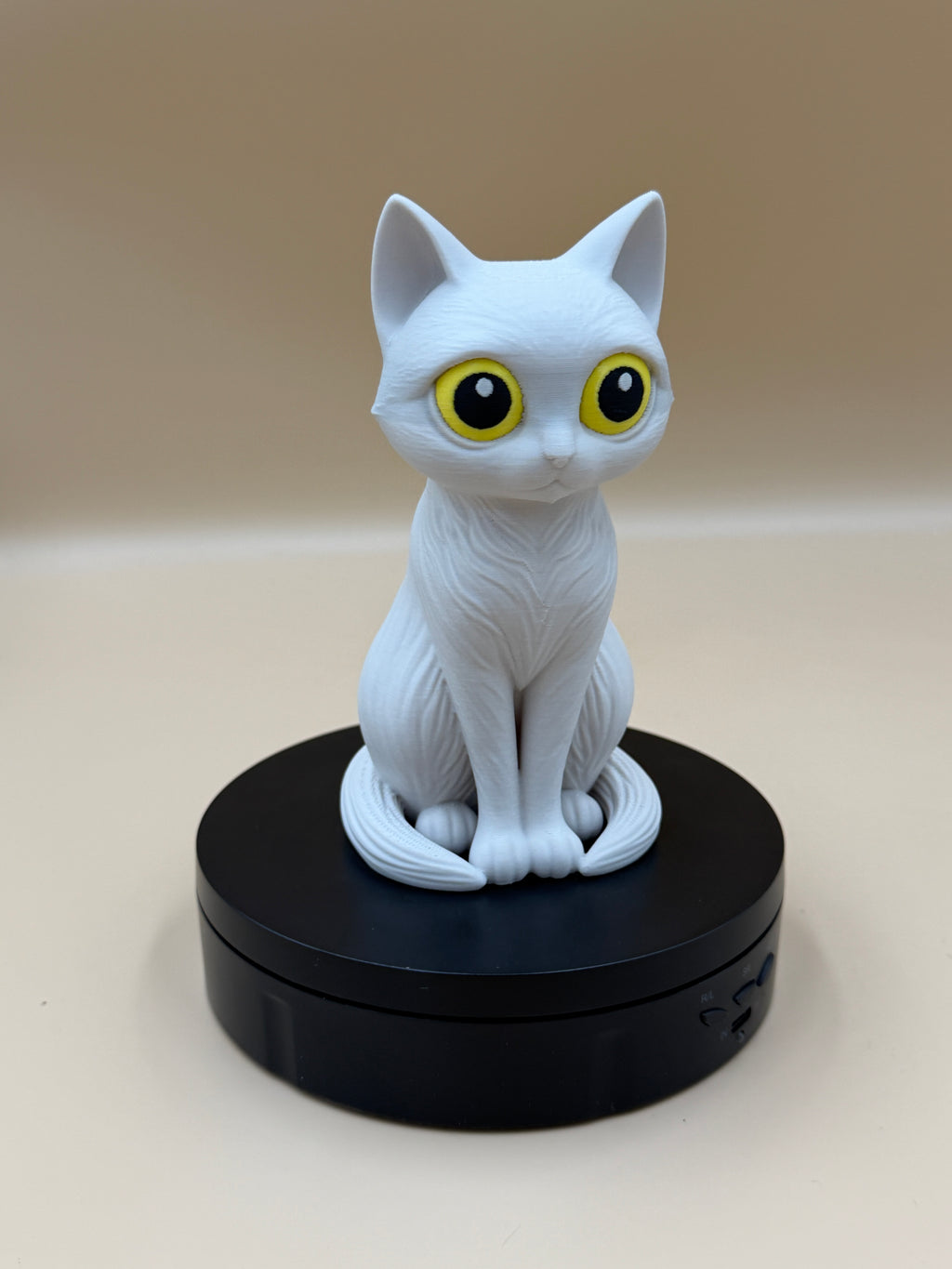 Moon-watch Cat Statue