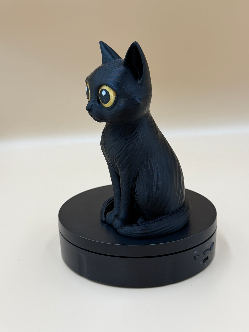Moon-watch Cat Statue