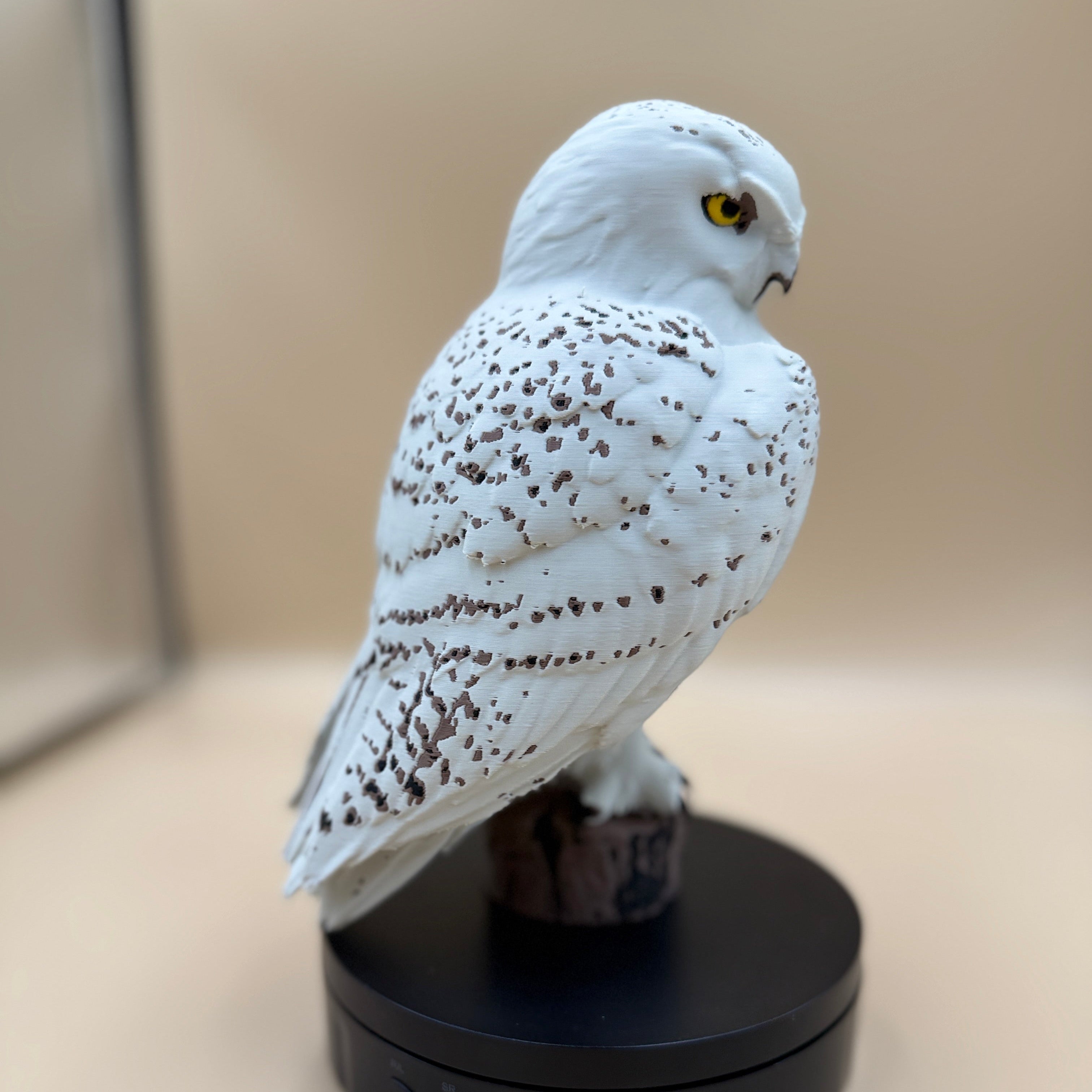 Glacier Guardian Snowy Owl on a Stump 3MF + Commercial License