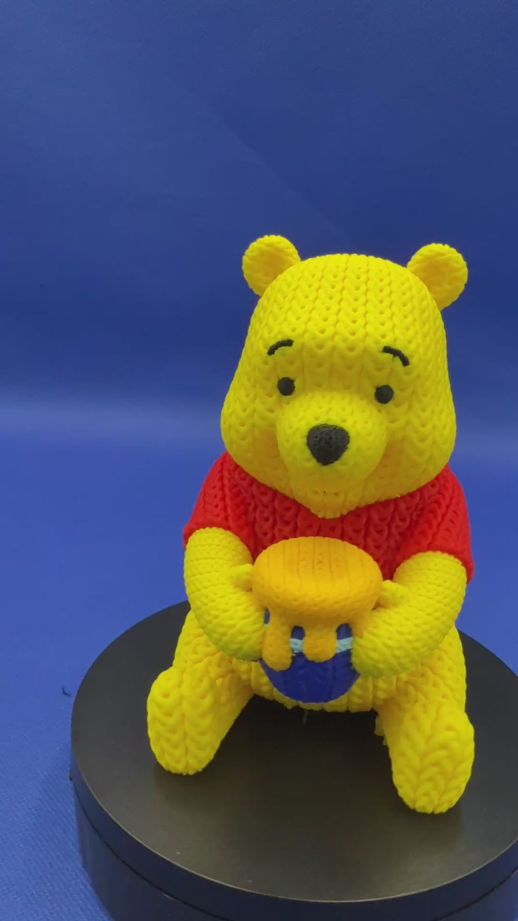 Winnie the Pooh - knitted